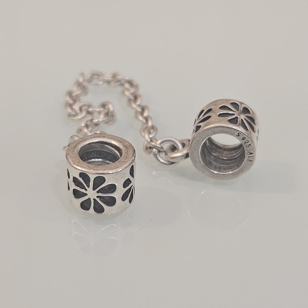 Pandora Daisy Safety Chain Retired 925 ALE Sterling Silver Authentic